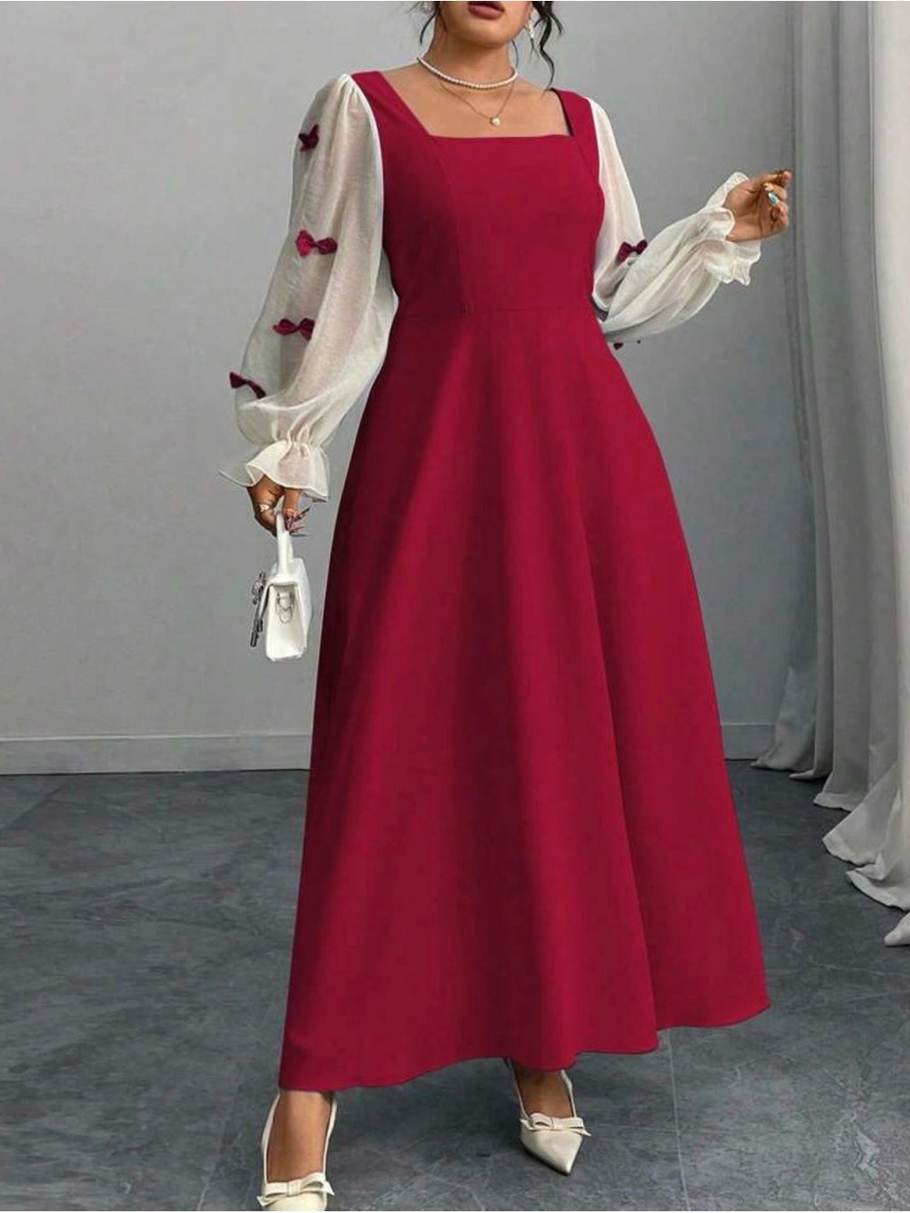 Elegant Red Square-Neck Maxi Dress with Sheer Sleeve Bows - Picture 3 of 4
